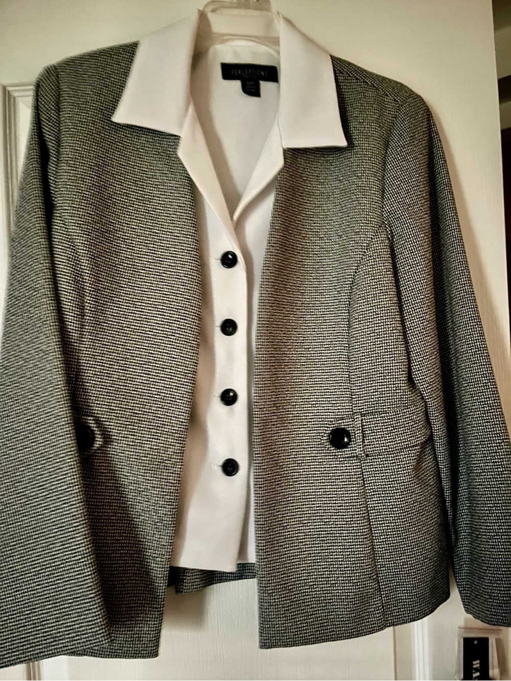 Perceptions Black and White Houndstooth Blazer
